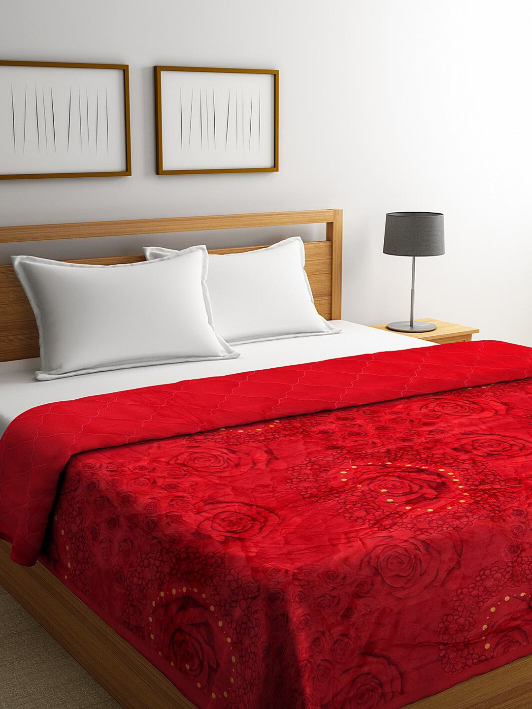 Red floral printed double bed quilt