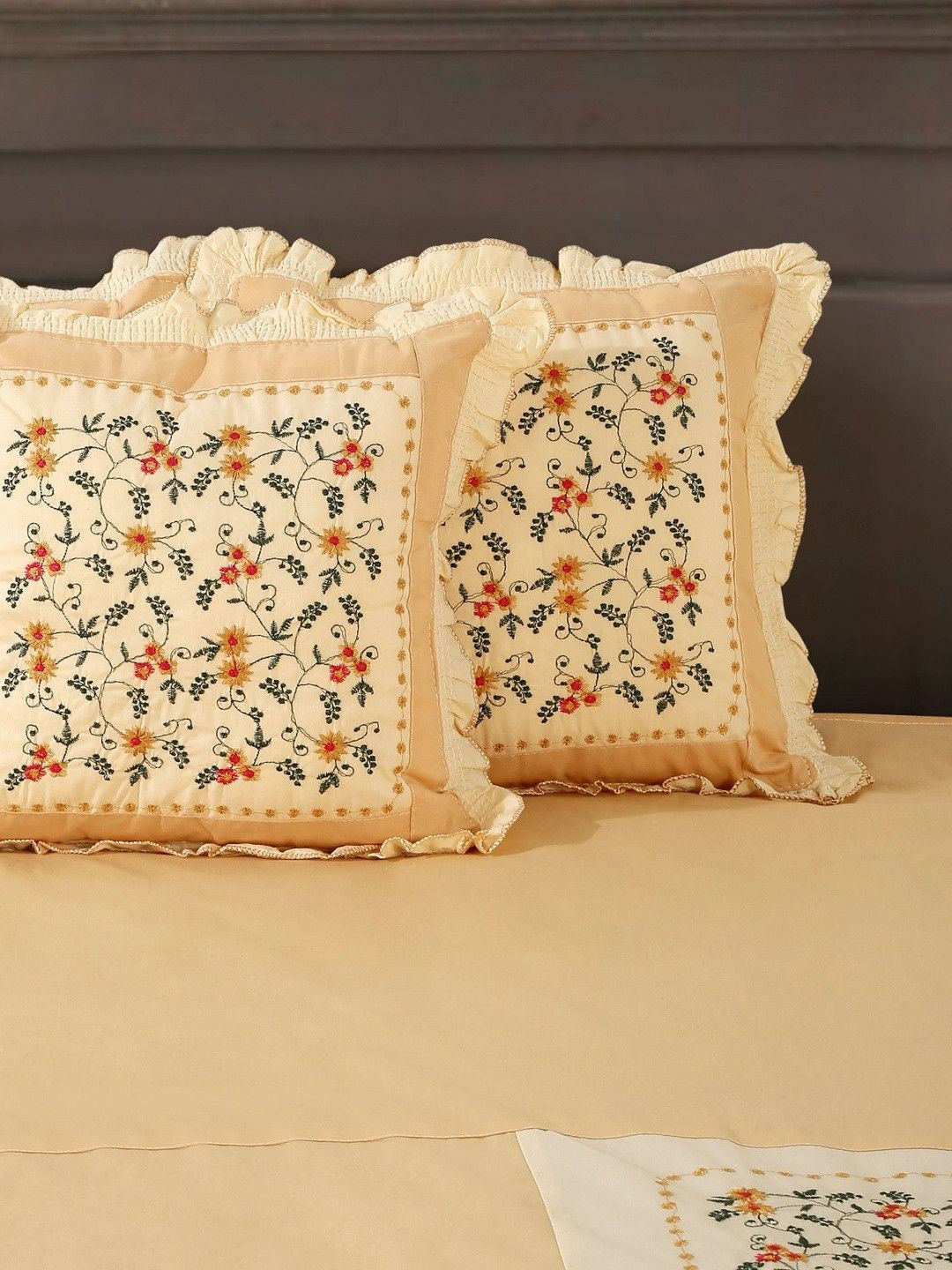 Beige floral printed cotton king bedsheet set