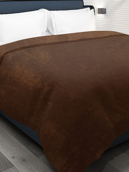 Brown geometric mild winter double bed blanket