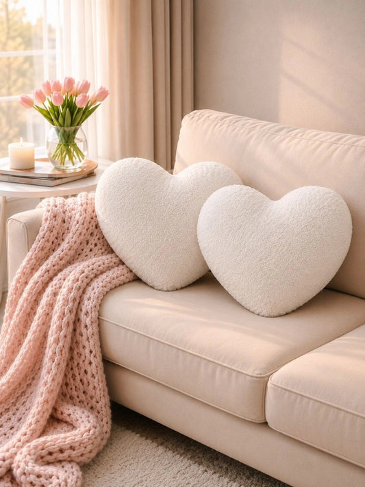White heart shape cushions, set of 2