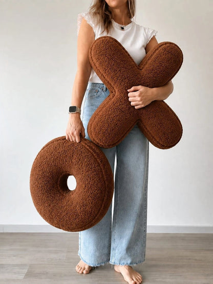 Brown heart & circle shape cushions, set of 2