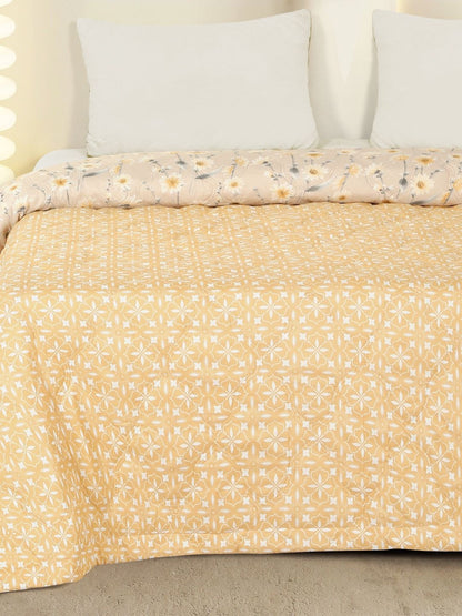 Orange & peach-coloured floral AC room dohar