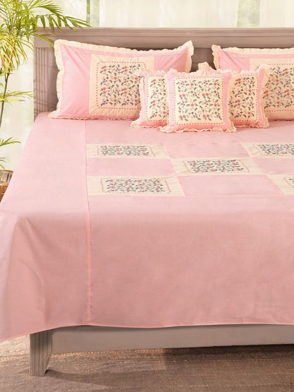 Pink floral bedsheet