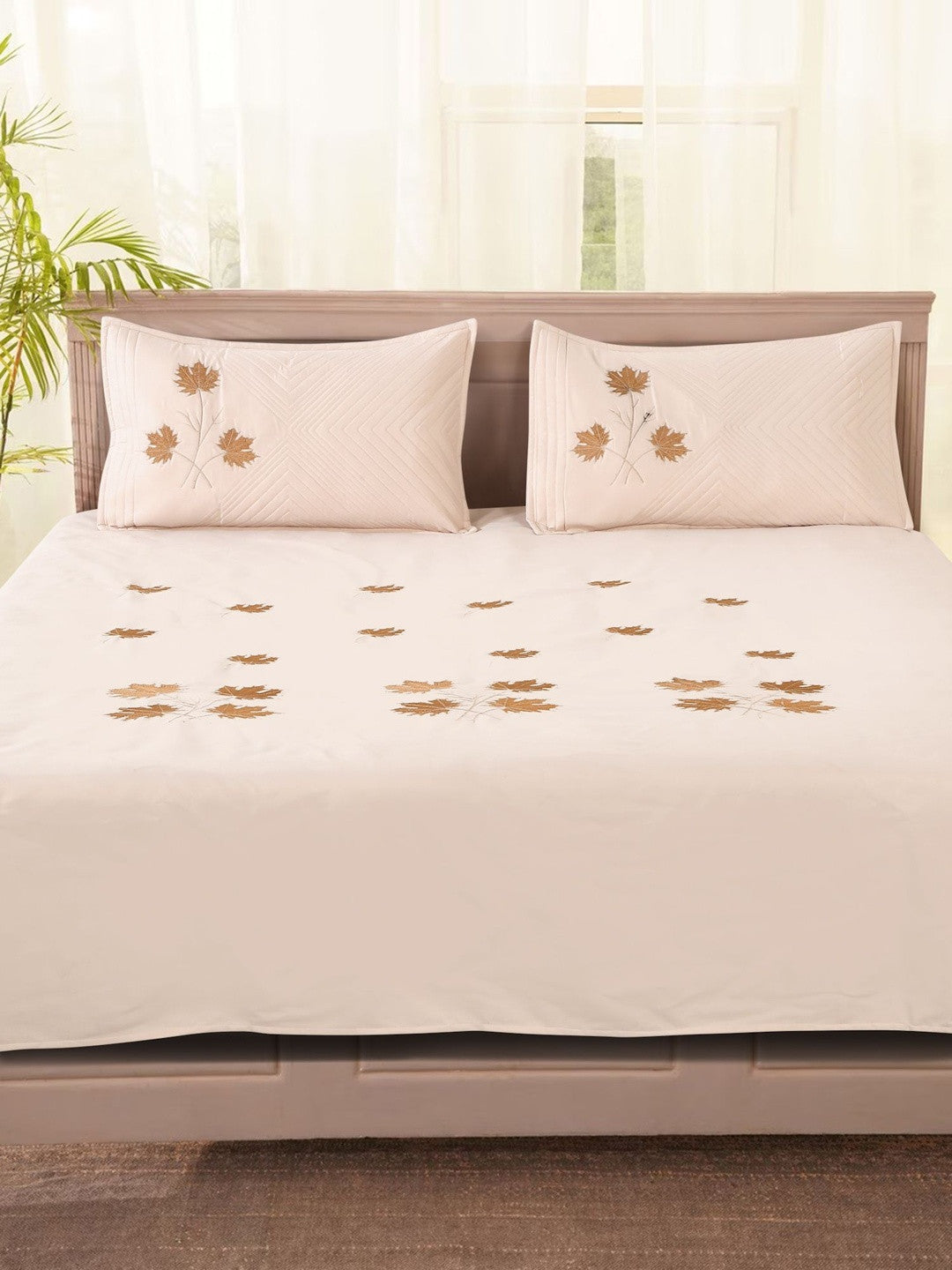 Cream-coloured bedsheet