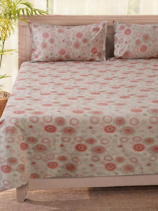 Cream-coloured & beige floral king bedsheet
