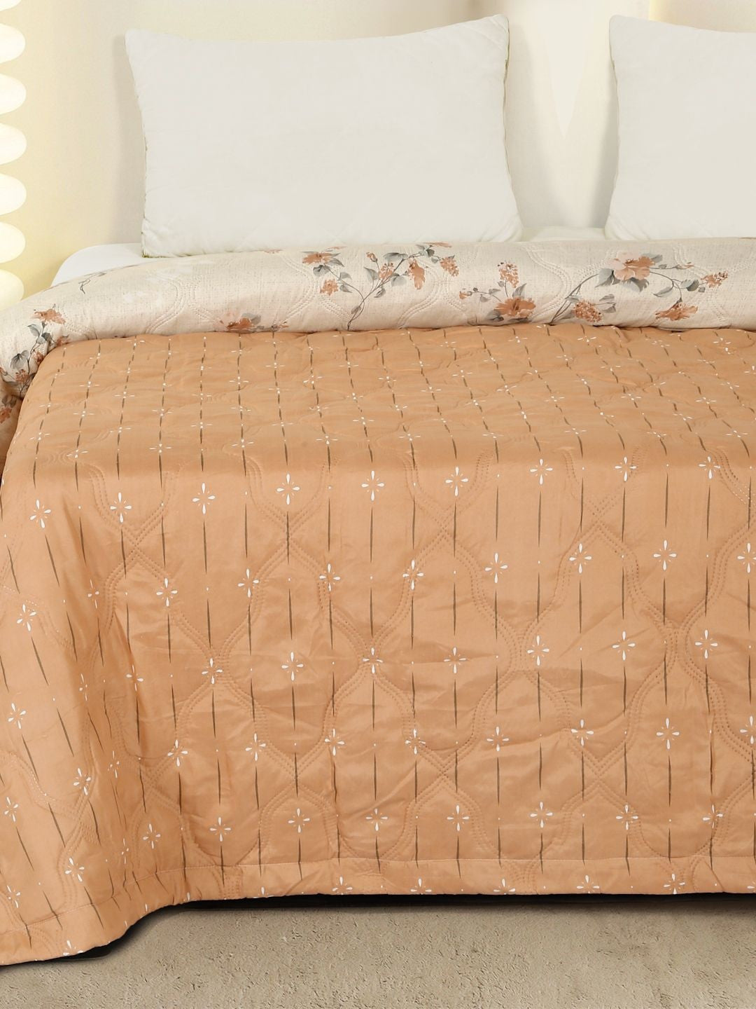 Rust & cream-coloured floral AC room dohar