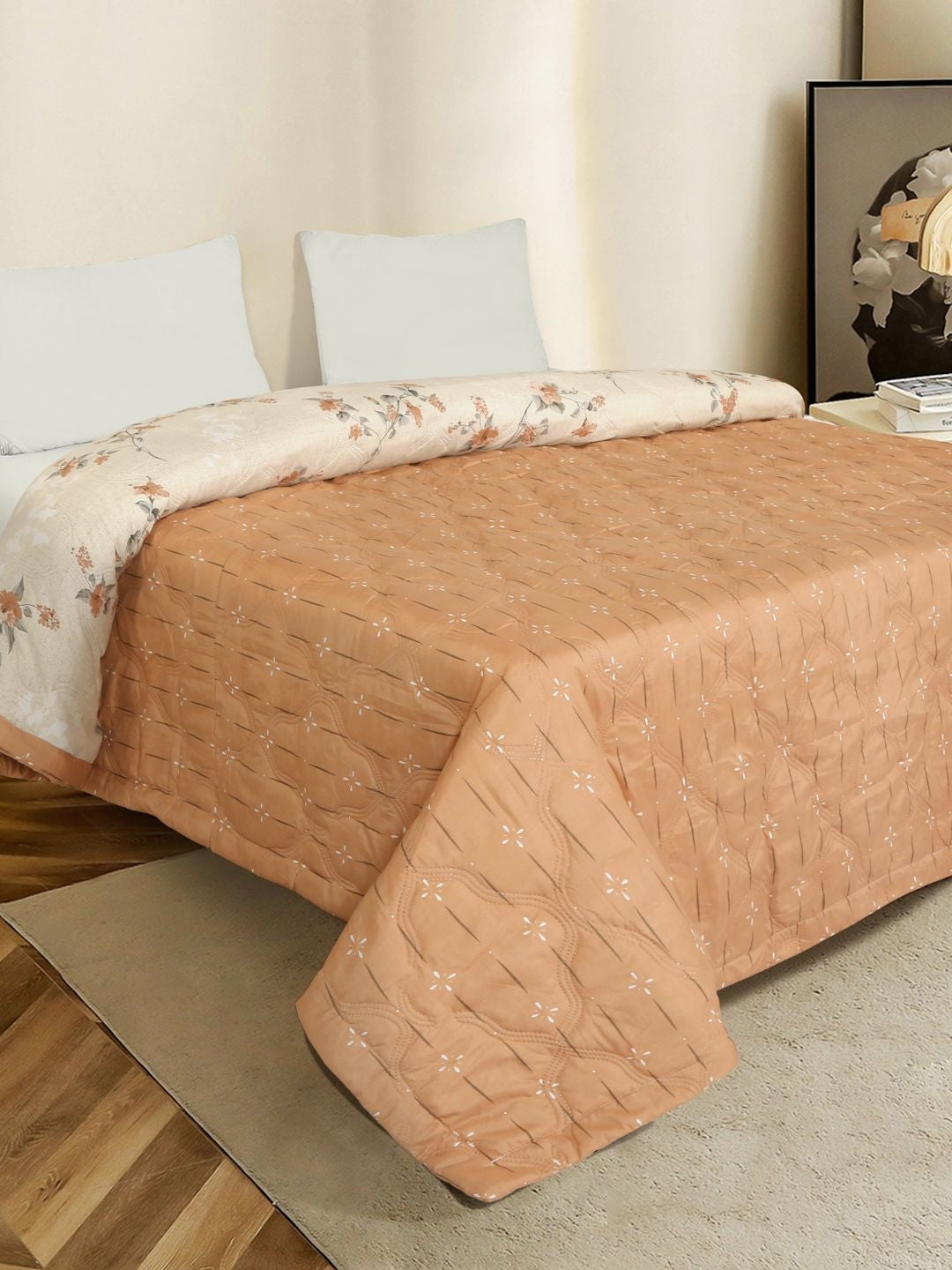 Rust & cream-coloured floral AC room dohar
