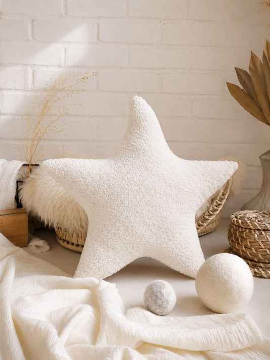 Star teddy cushion, off-white