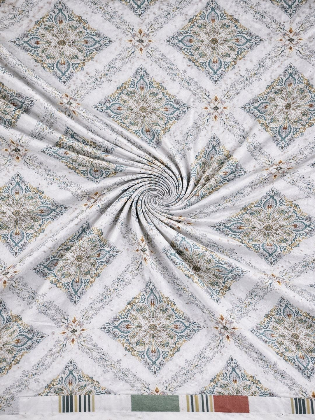 Green & white geometric AC room dohar