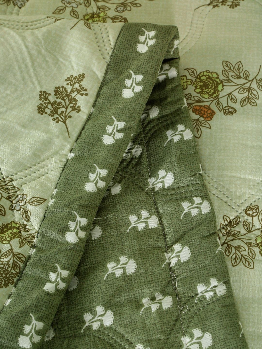 Green floral AC room dohar