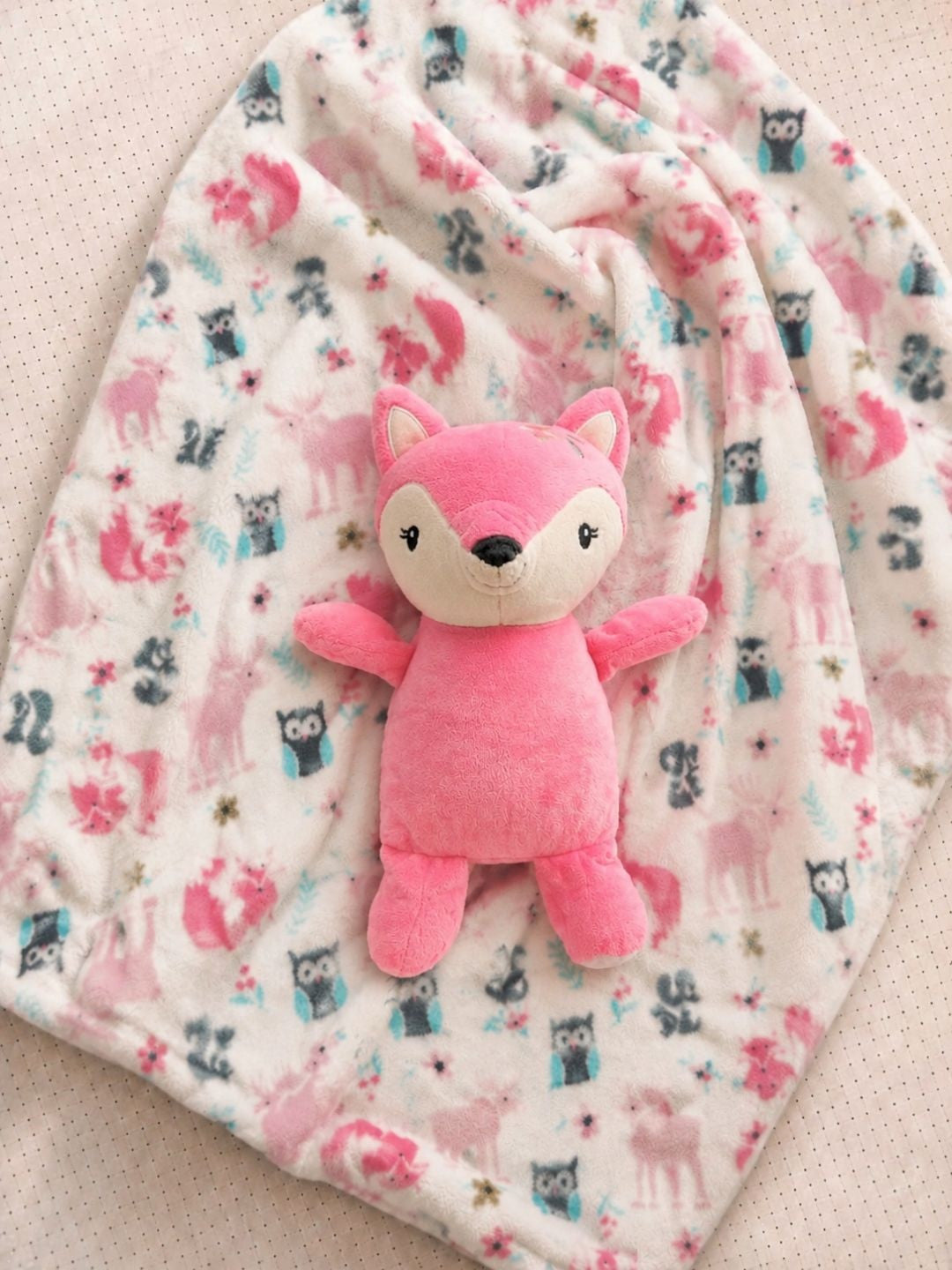 Pink cartoon characters fleece AC room blanket