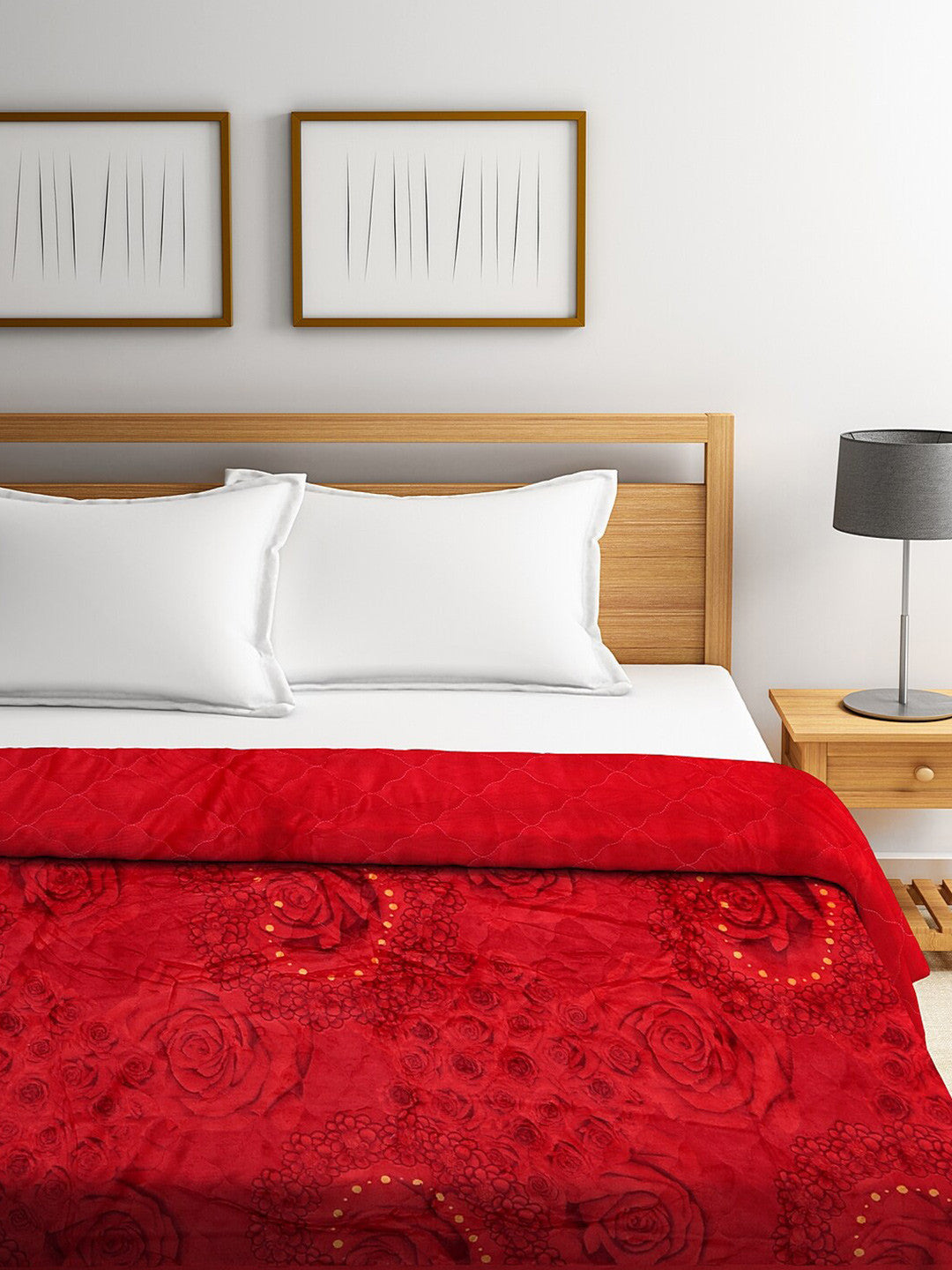 Red floral printed double bed quilt
