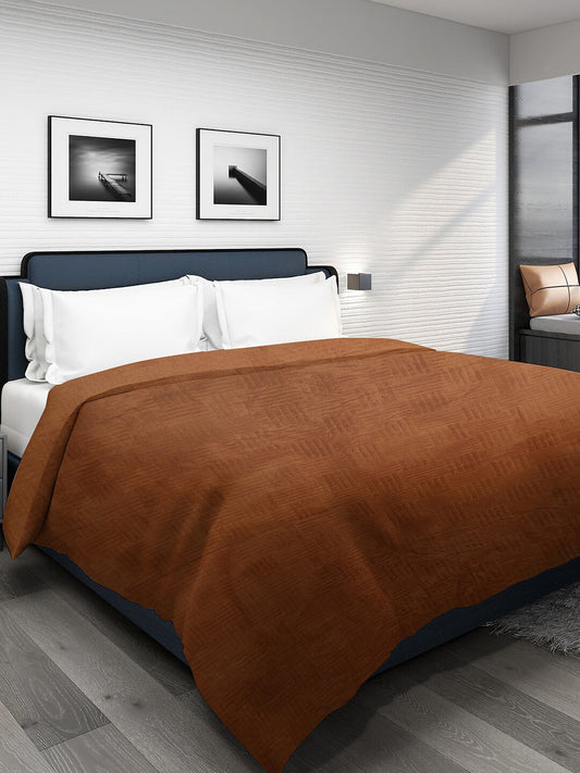 Brown geometric mild winter double bed blanket