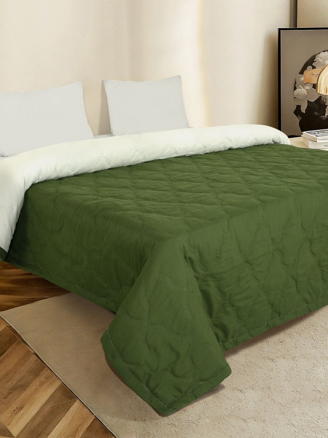 Green & white AC room dohar