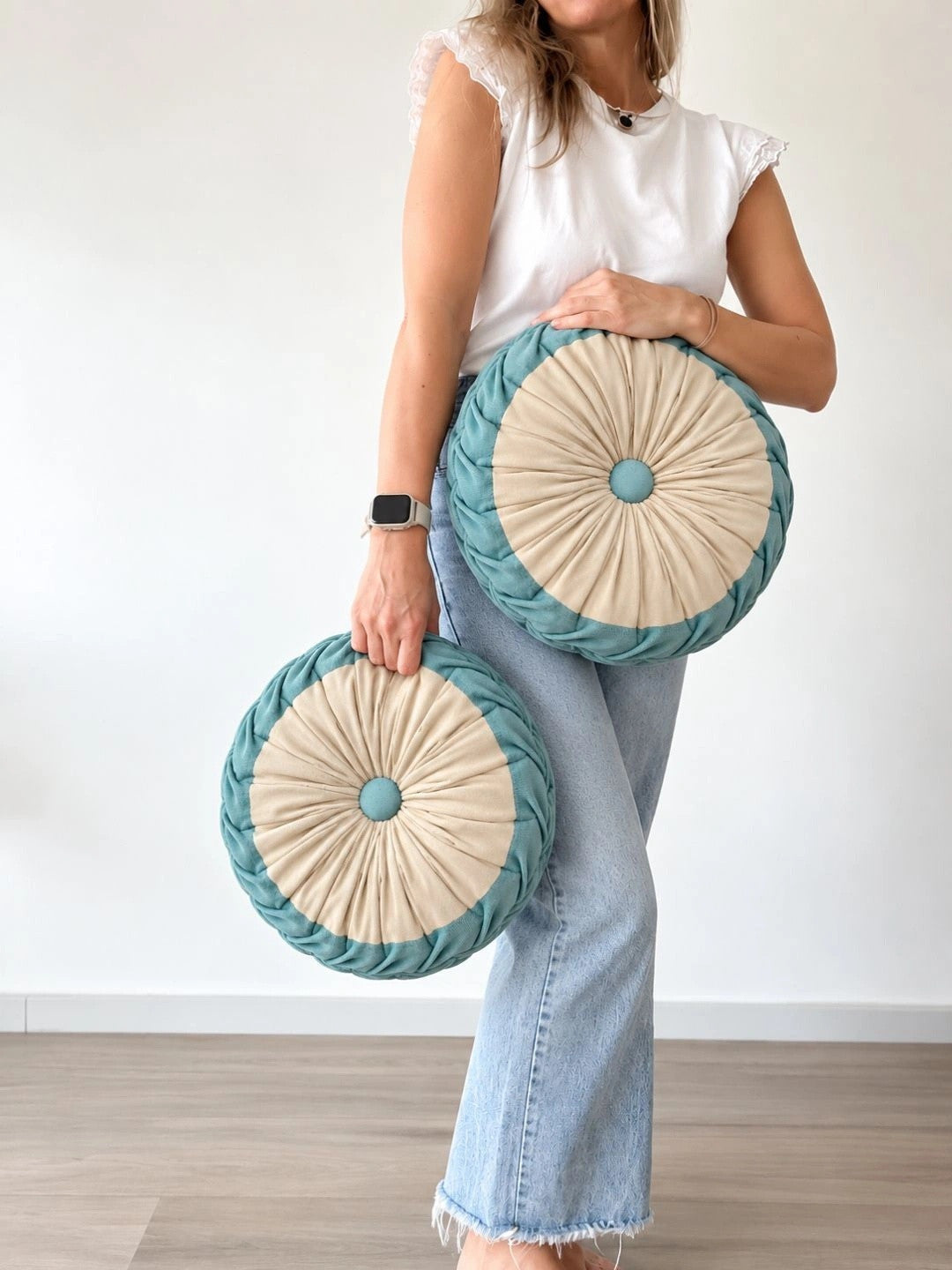 Blue round floor cushions, set of 2