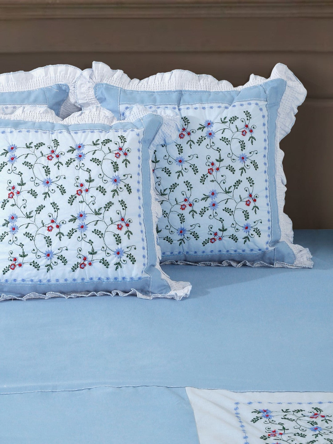 Blue floral king bedsheet
