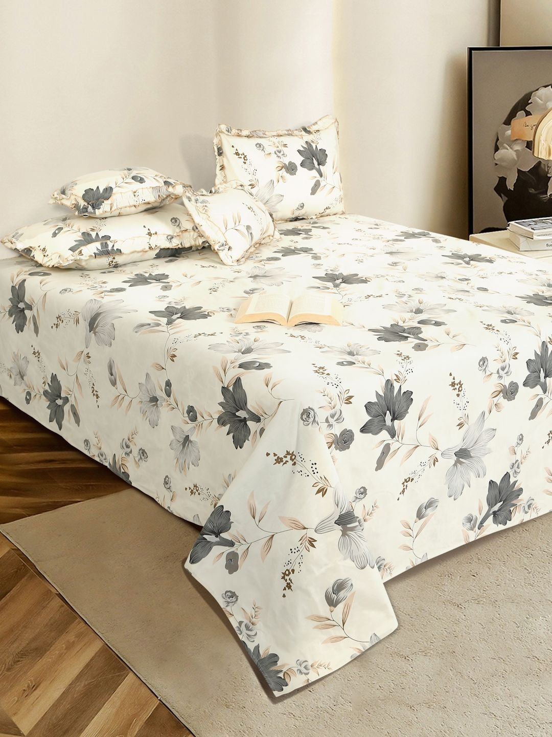 Grey printed cotton double queen bedsheet, white & grey