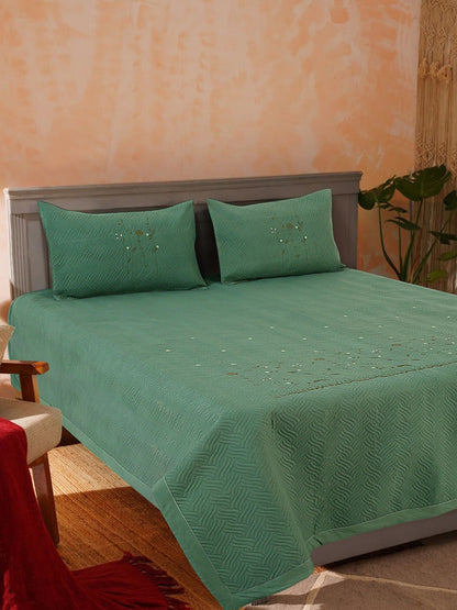 Green floral cotton double bed - queen bed covers, green & gold