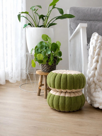 Pleated round cushions, set of 2, beige